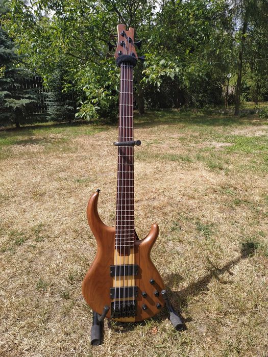 Gitara basowa Langowski 5 strun custom