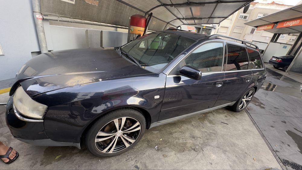 Vendo esse Audi a6 2.5 TDI completo