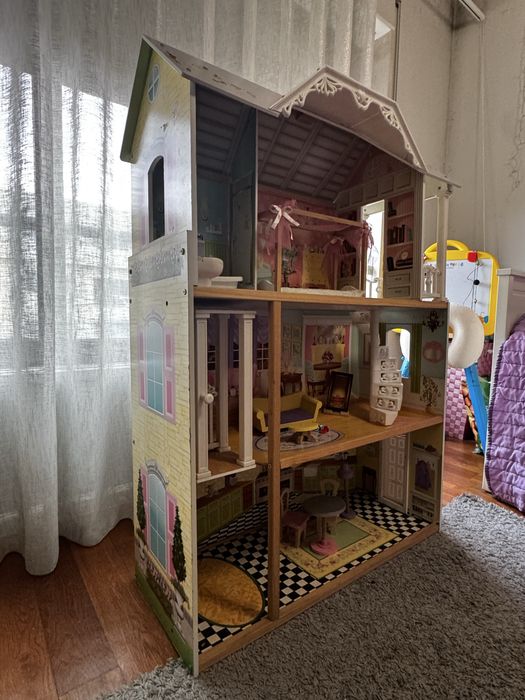 Casa de bonecas com Acessorios