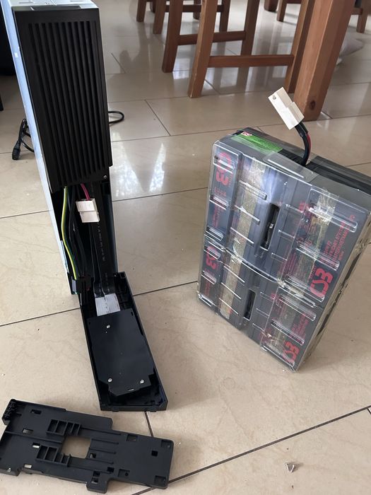 UPS Eaton PW9130i1500R-XL2U – używany (akumulatory do wymiany)
