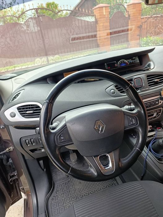 Продам renault grand scenic 3
