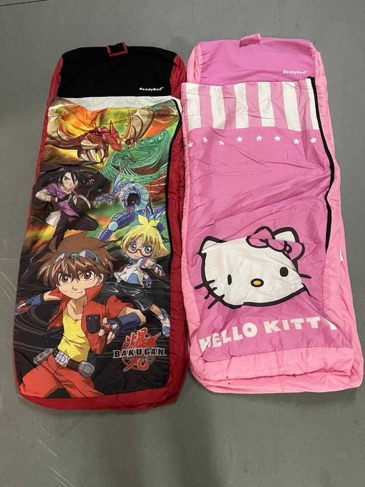 Sacos cama novos Hello kitty e Bakugan