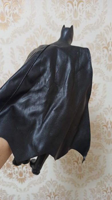 Іграшка фігурка БЕТМЕН 30 СМ в чудовому стані