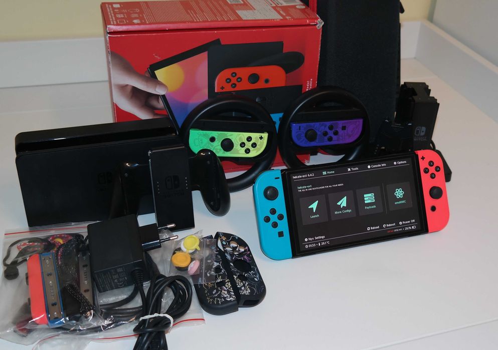 Nintendo Switch Oled , 256 GB, przerobiony Kamikaze CFW - rezerwacja