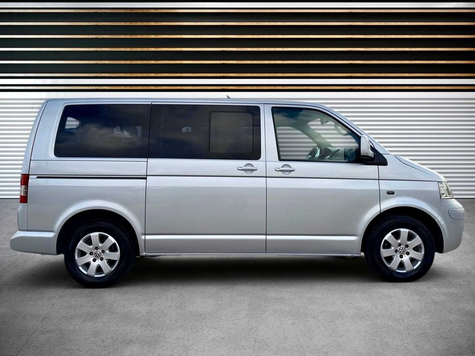 Volkswagen Caravelle — fotografia 3