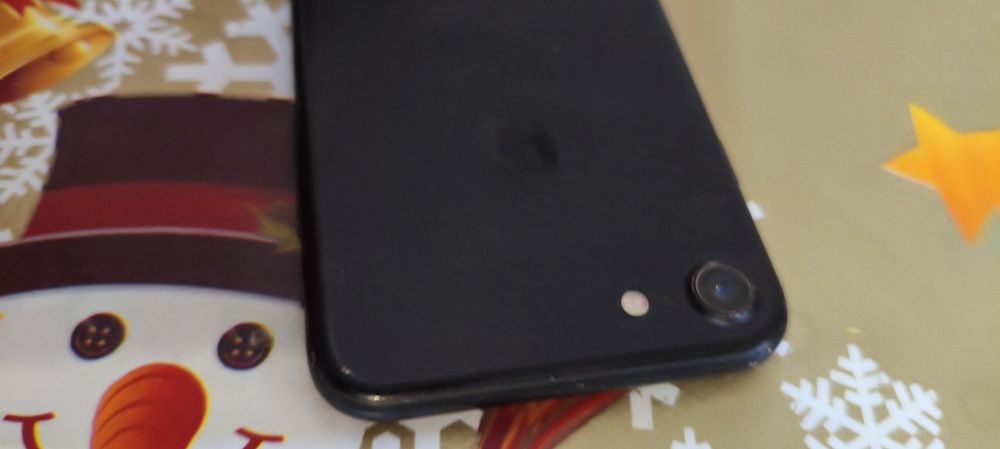 iPhone 7 32gb всё работает отлично