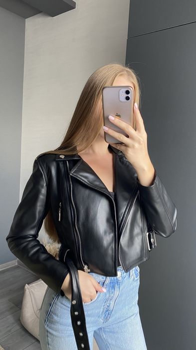 Чорна косуха з екошкіри, розмір хс