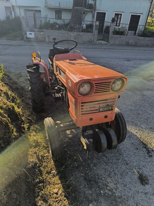 Tractor kubota bom estado