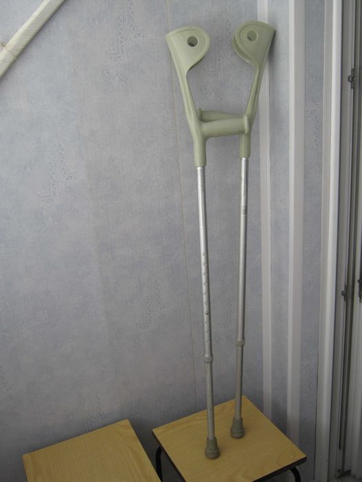 костыли в аренду за 300 грн\мес