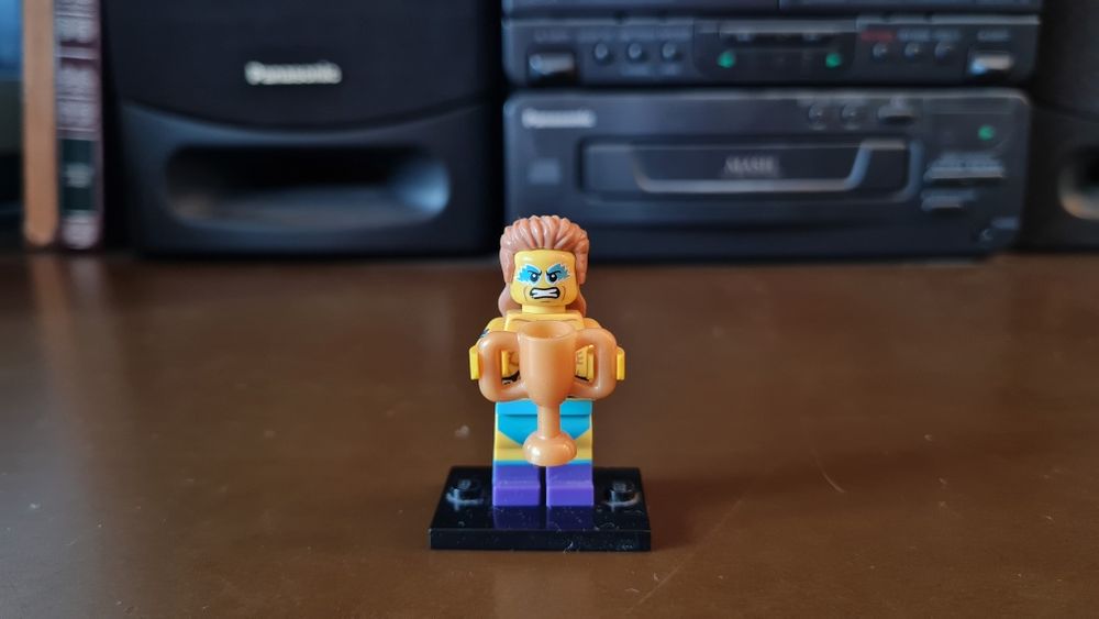 Lego Minifigures Seria 15 Mistrz Wrestlingu