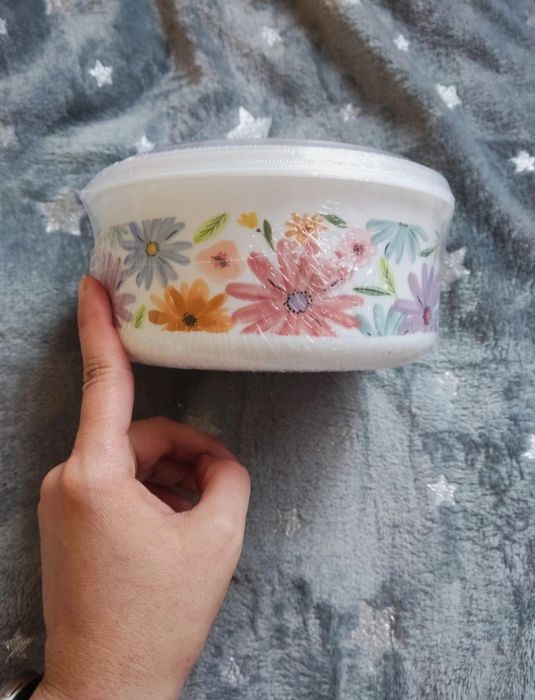 Nowe ! Zestaw 3 miseczek z pokrywką