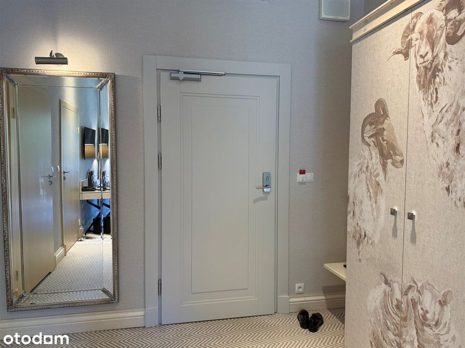 **Prestizowy apartament w Hotelu**