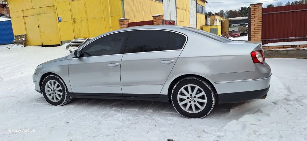 Фольксваген Пасат  В6
