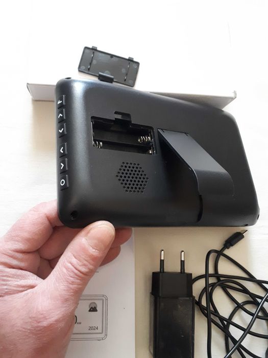 Цифровий  календар-годинник  моделі  CR1029