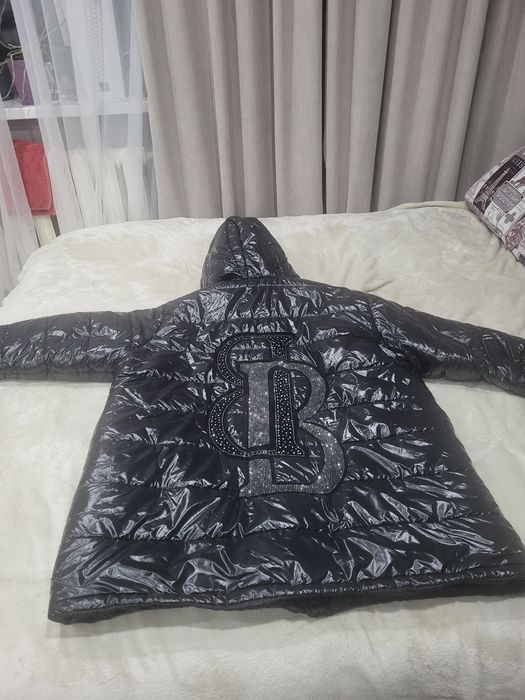 Продам куртку зимову