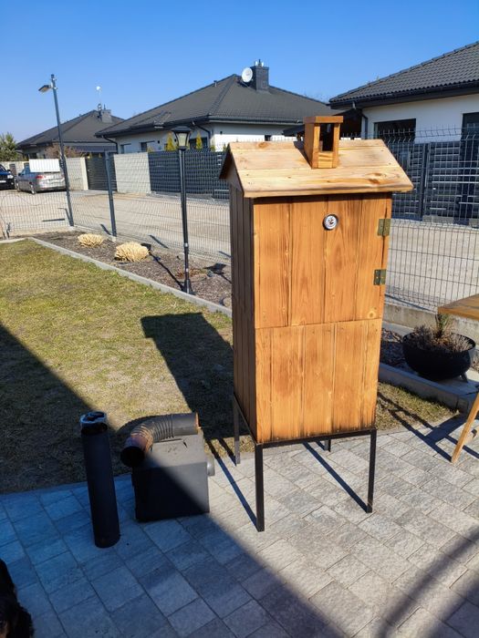 Wędzarnia firmy Pan Kórnik. Uzyta raz