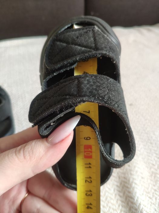 Дитяче взуття. Сандалі.