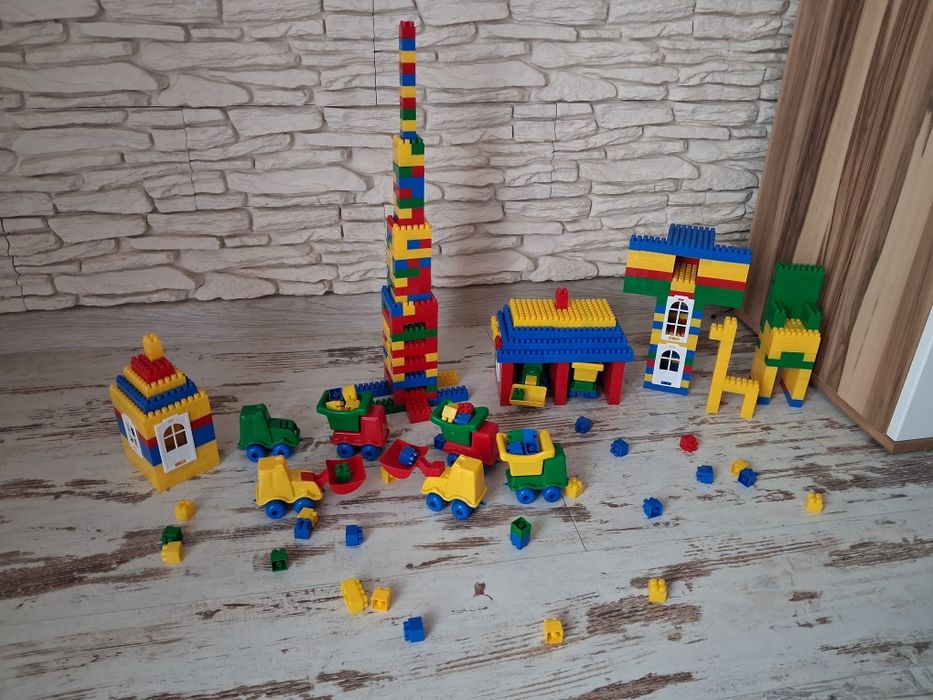 Klocki konstrukcyjne 570 elementów