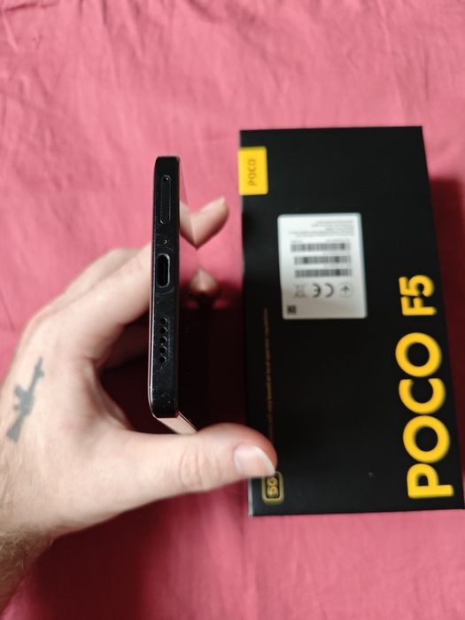 Продам телефон POCO F5 12/256