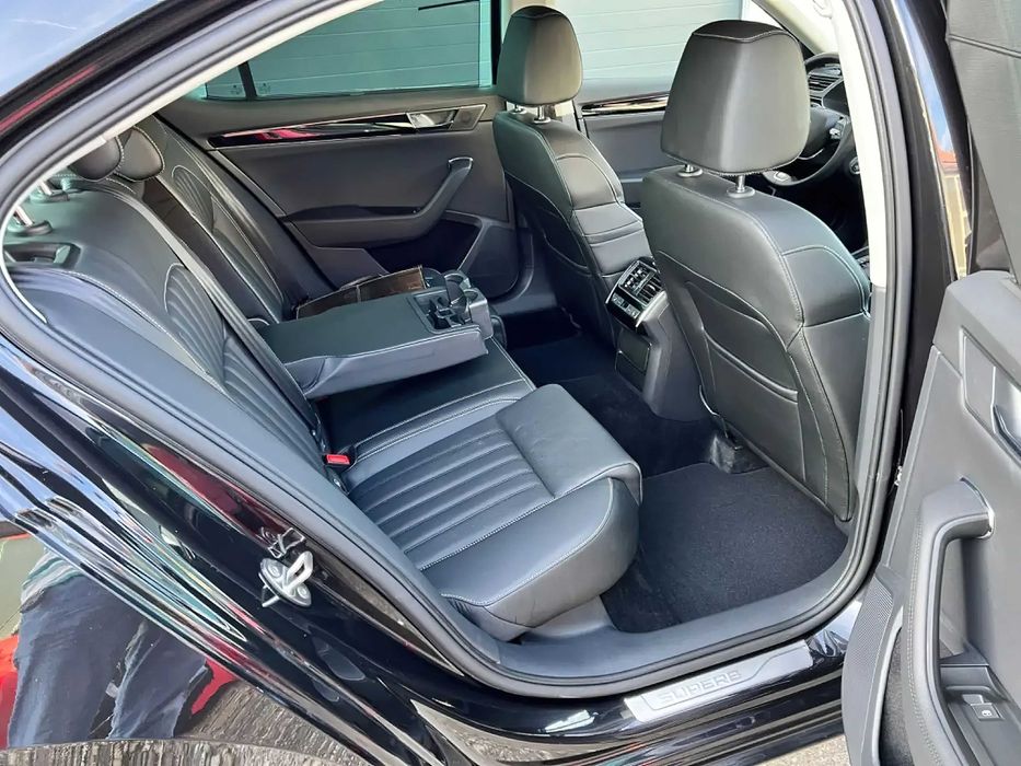 Skoda Superb      2021