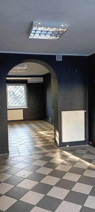 Lokal handlowo usługowy.