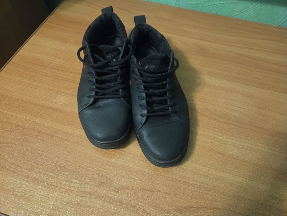 Продам шкіряні кеди Polo