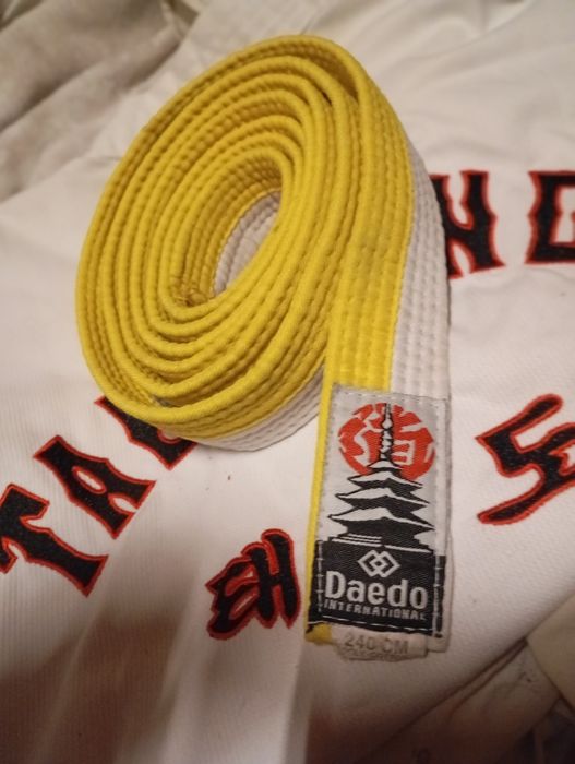 Fato Taekwondo Original Novo
Dobok 
Não aceito trocas só venda
Posso e