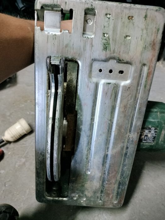 Pilarka tarczowa Bosch PKS 46
