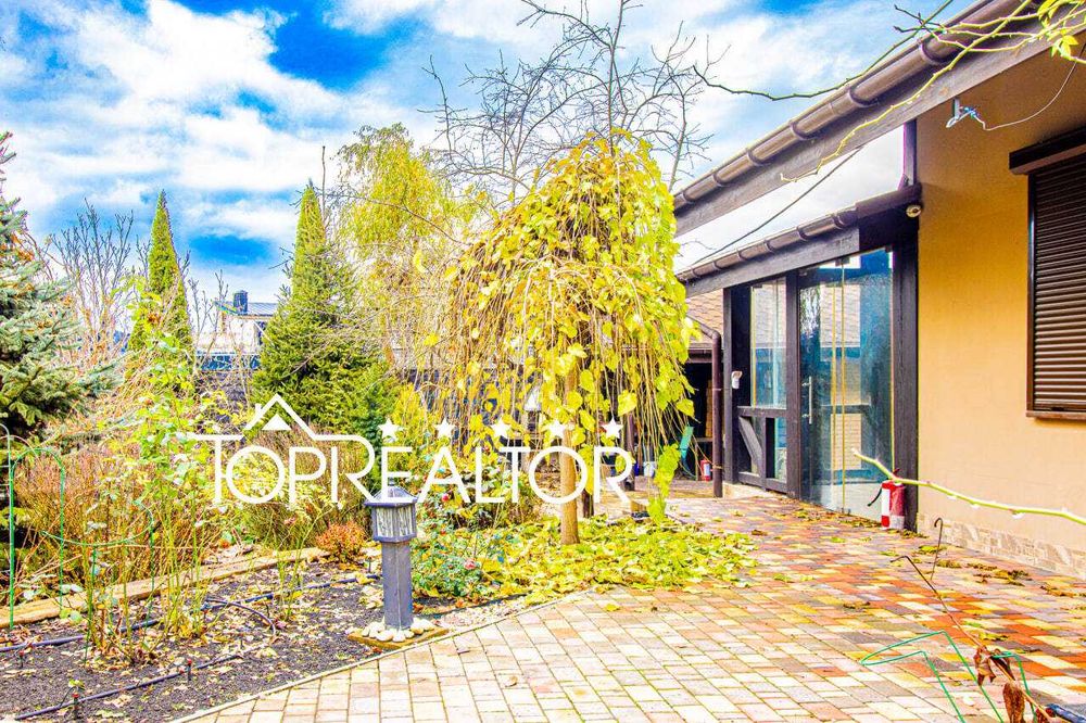 Продаж 2-пов. будинку з сучасним ремонтом за церквою на вул.Дерев'янка