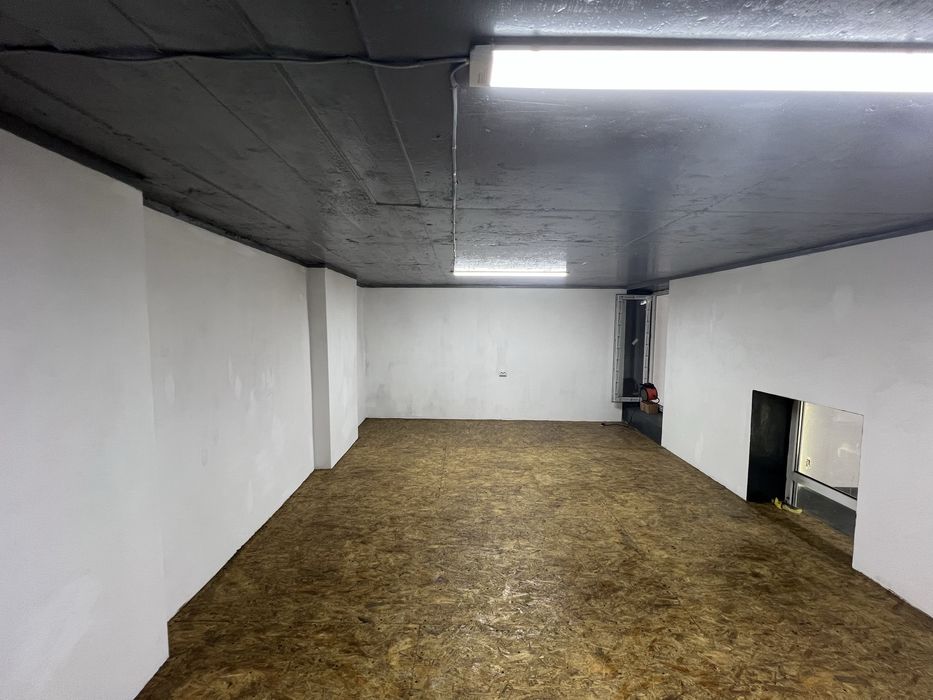 Здається гараж .Південо-Кільцева