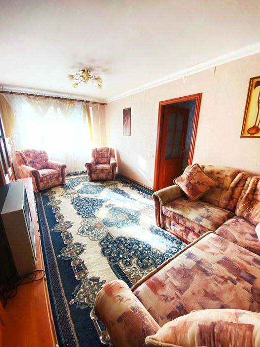 Продам 3 кімнатну гарну квартиру, зупинка Ательє, Соляні