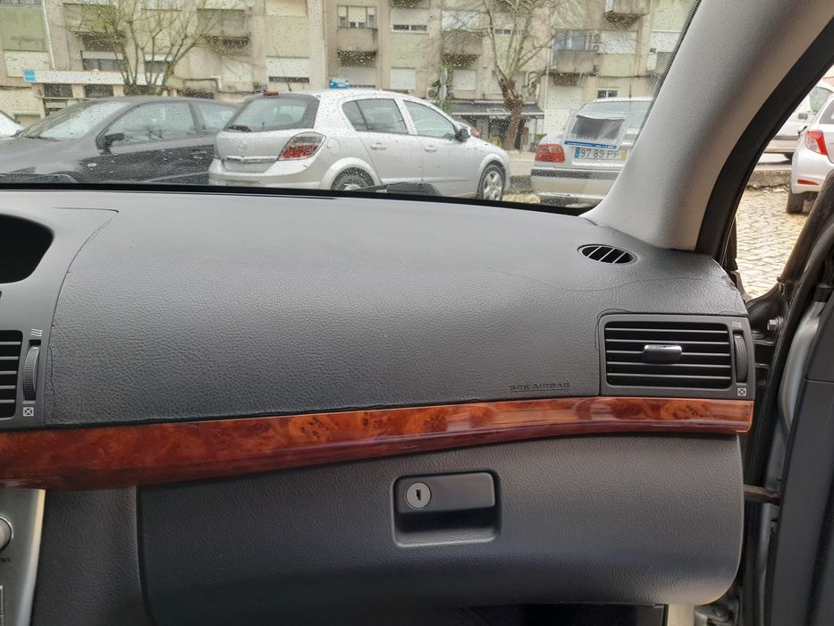 Toyota  Avensis   2.0  Disel