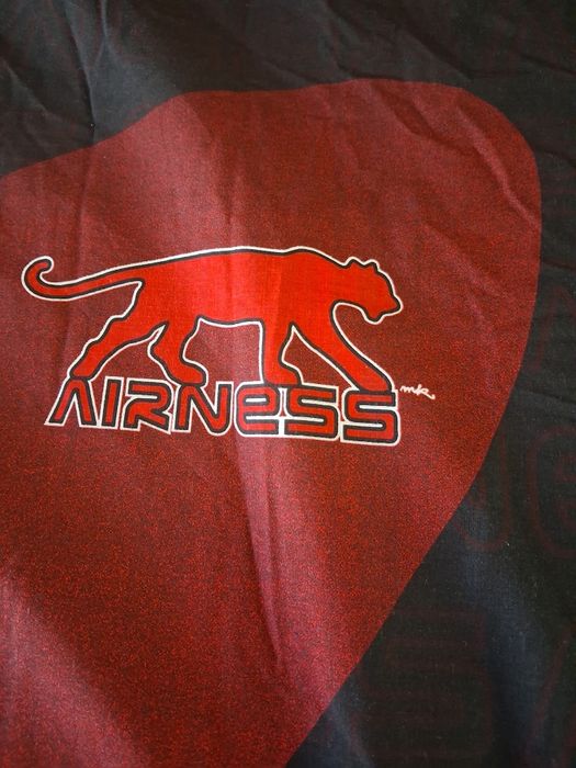 Capa de edredão da marca Airness.