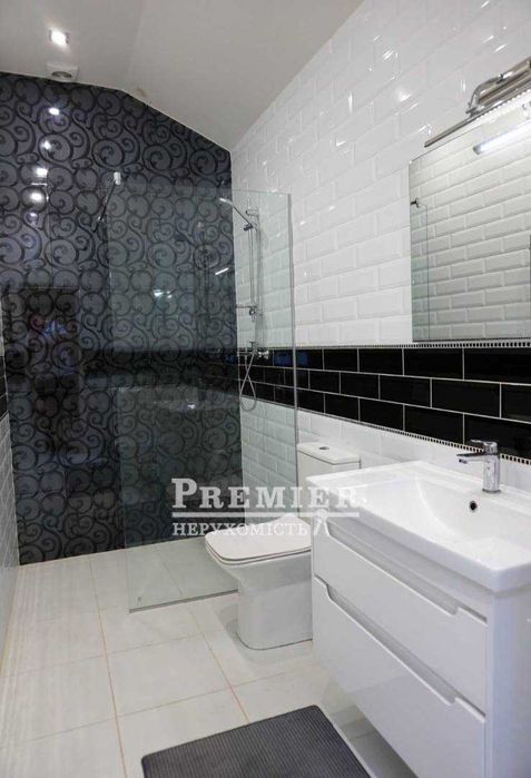 Готовый бизнес и жильё в одном! Продаётся дом 210м² с магазином!