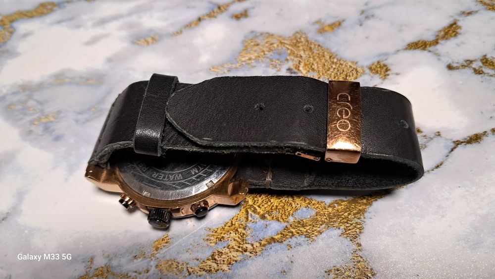 Продам часы хронограф Creo.