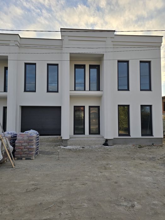 ПРОДАЮТЬСЯ ТАНХАУСИ у стилі сучасна класика м. Ужгород, Компотний р-н