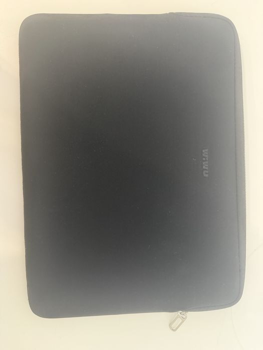 MacBook M2 AIR Midnight