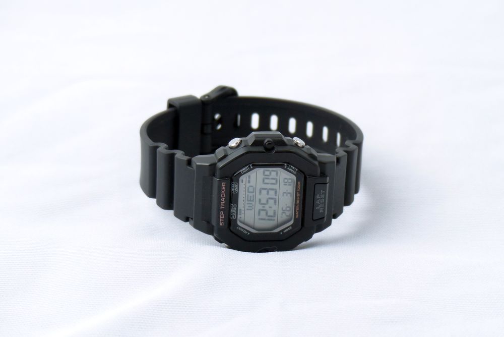 Zegarek Casio LWS-2200H