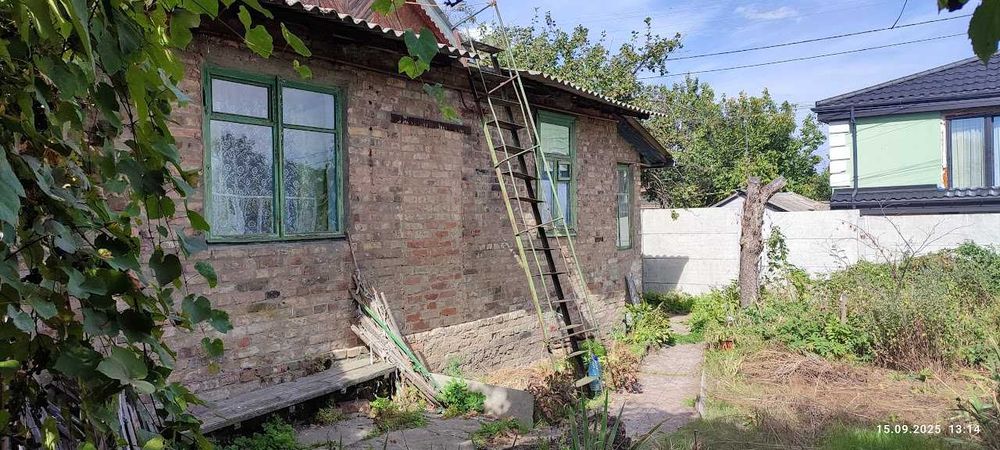 Продаж пів-будинку на вул. Долинського Луки,3 (Кареловська)