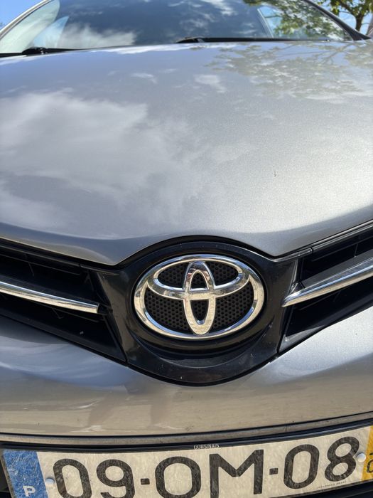 Toyota Auris Touring 2014 1.4 D4D