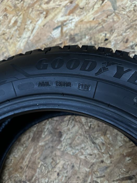 Зимові шини 235/55 R18 104T GOOD/YEAR UltraGrip Arctic 2.гума резина
