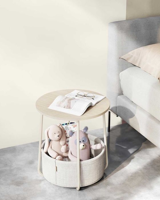 Stolik kawowy z materiałowym koszem ,kremowy