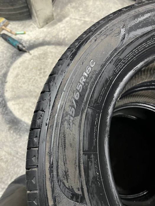 Комплект літньої гуми 215/65/16с