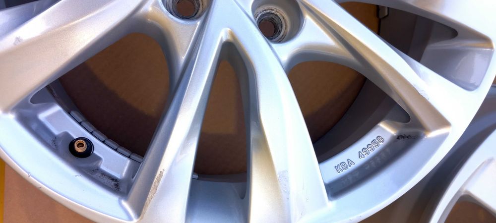 Felgi aluminiowe OXXO KIA/HYUNDAI/MAZDA i inne 6.5x16, 5x114,3 ET50, 67.1