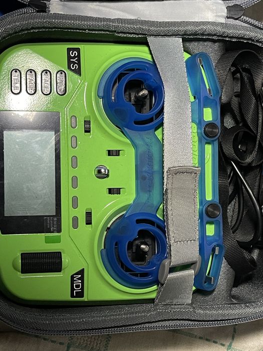 Стартовий набір для пілота дрона