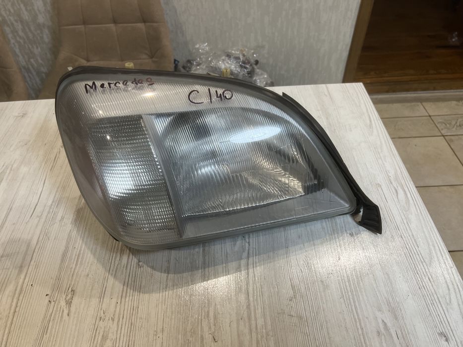 Mercedes-Benz W140 Coupe cl правая фара Glass Bosch 1305544172