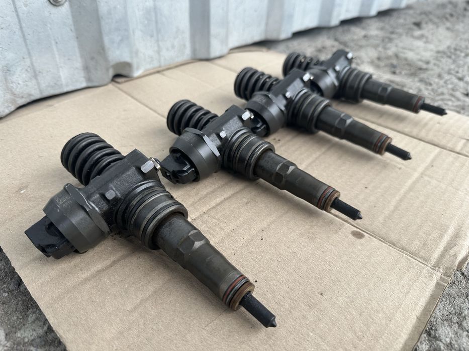 Форсунка 0414720312 Bosch насос/форсунка 2.0 TDI bmp Пасат Б6 розборка