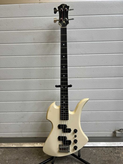 Fernandes Mockingbird gitara basowa MIJ skala 34"