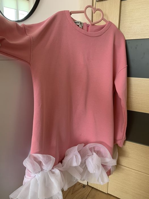 Плаття з трояндами