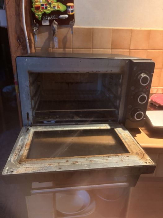 mini piekarnik Raven EPI004X dziala normalnie